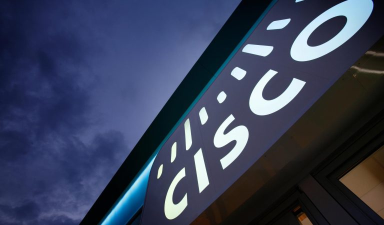 Cisco, yapay zeka sunucusu UCS C480 ML’i piyasaya sunuyor